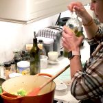 Single Mom: I Pay Other Parents to Make My Children's School Lunches