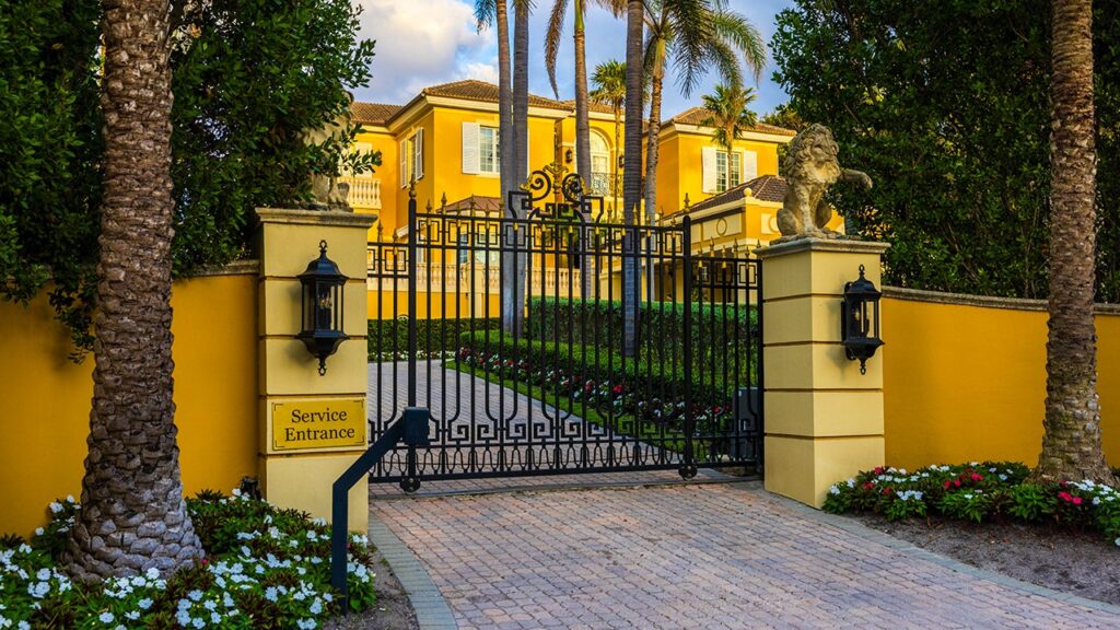Palm Beach's secret 'shadow' market is moving $300M mega-mansions